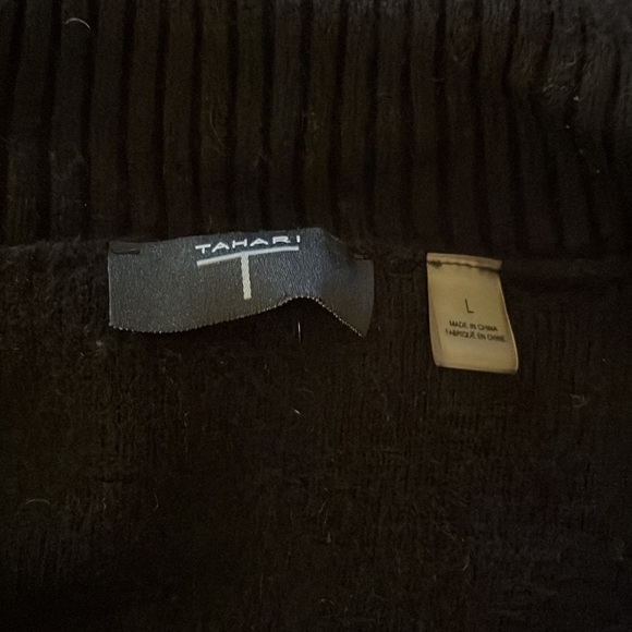 TAHARI BLACK SWEATER ZIP UP - Picture 3 of 5